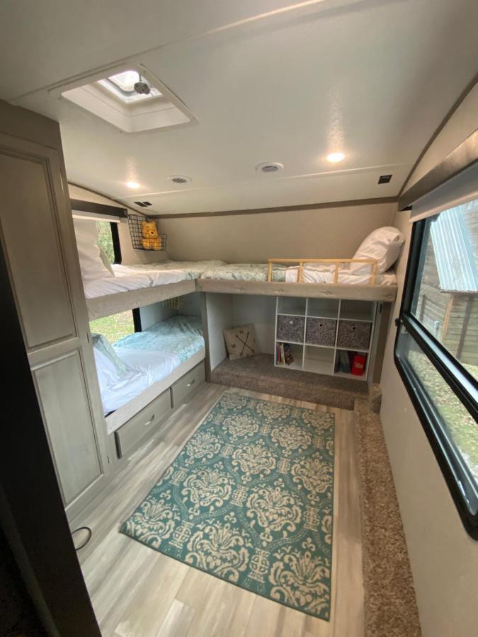 Cozy Rv Experience W/Pool+Spa Near Lake Conroe Willis Ngoại thất bức ảnh