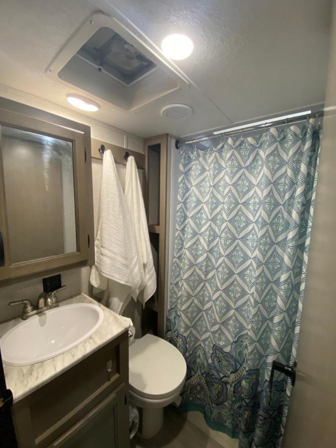 Cozy Rv Experience W/Pool+Spa Near Lake Conroe Willis Ngoại thất bức ảnh